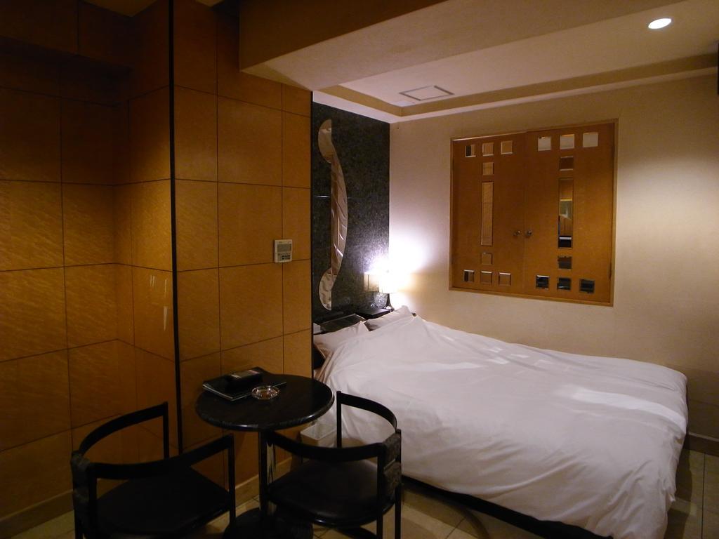 Hotel Rafaie  Tokio Cameră foto